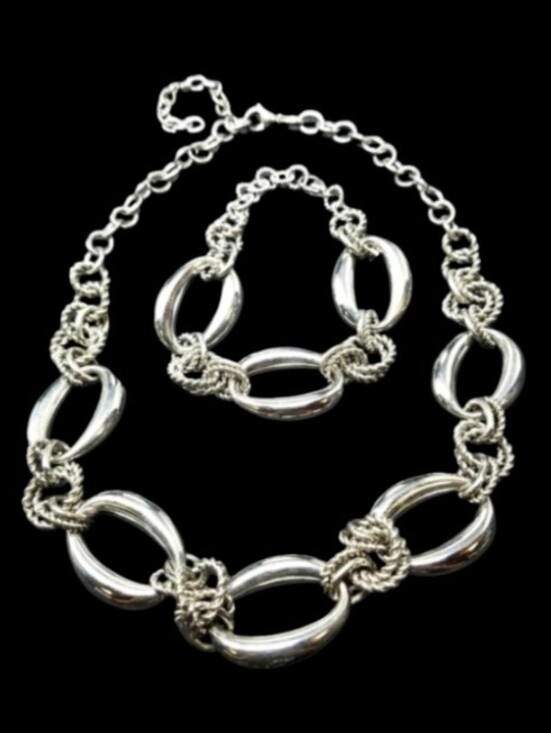 Jewelry - SILVER TONE RING BRACELET AND NECKLACE